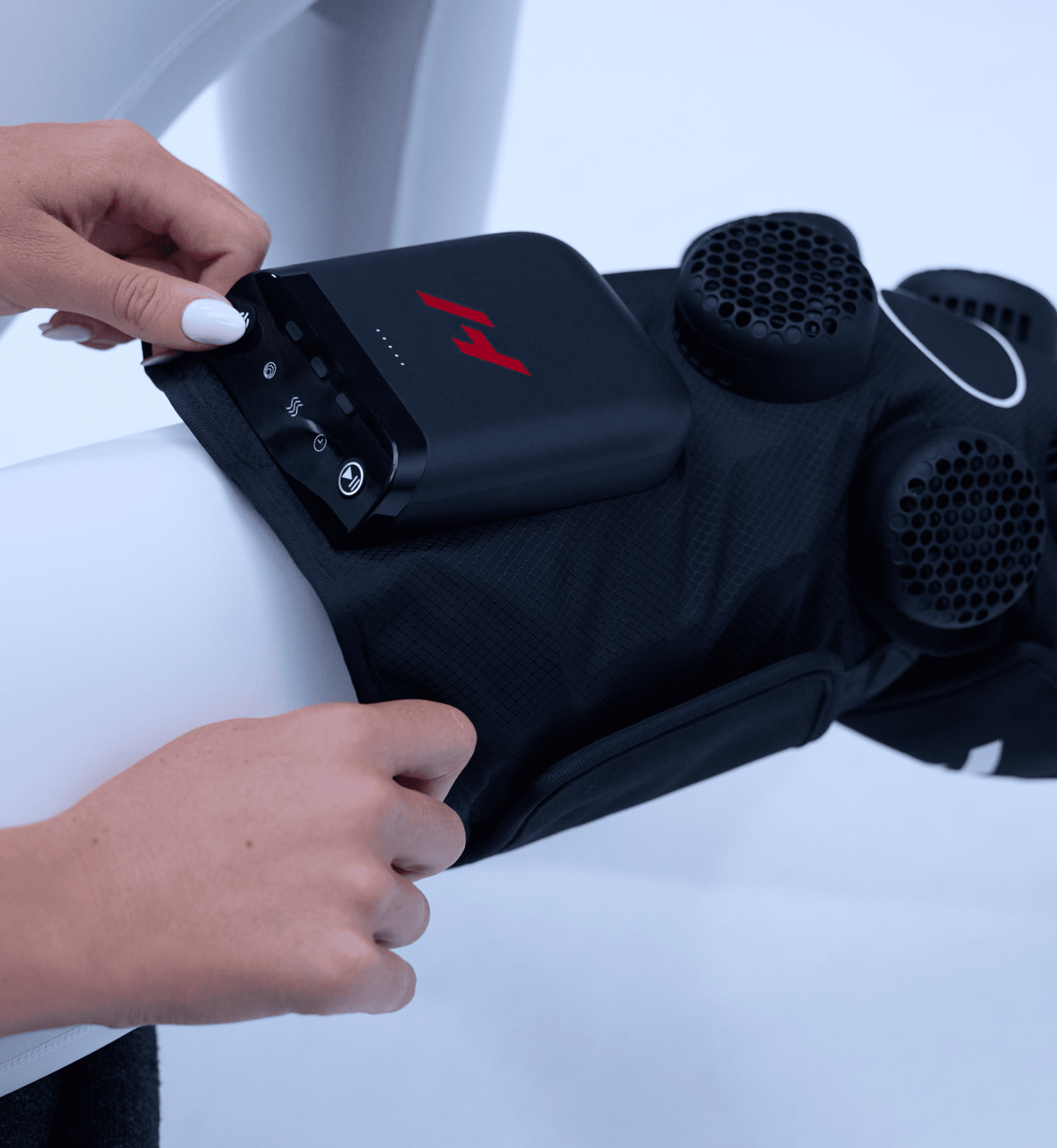 Hyperice X 2 Knee Hot & Cold Contrast Therapy Device