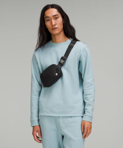 lululemon Everywhere Belt Bag