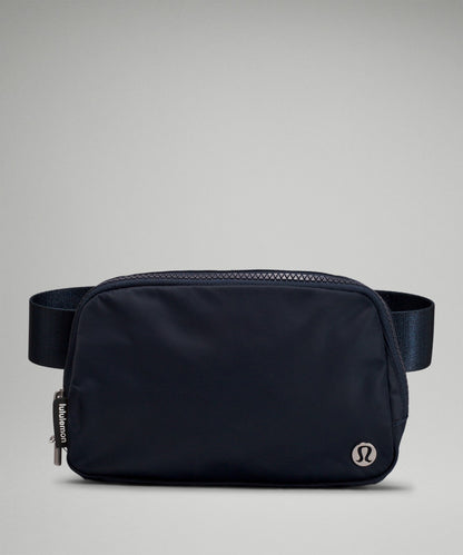 lululemon Everywhere Belt Bag
