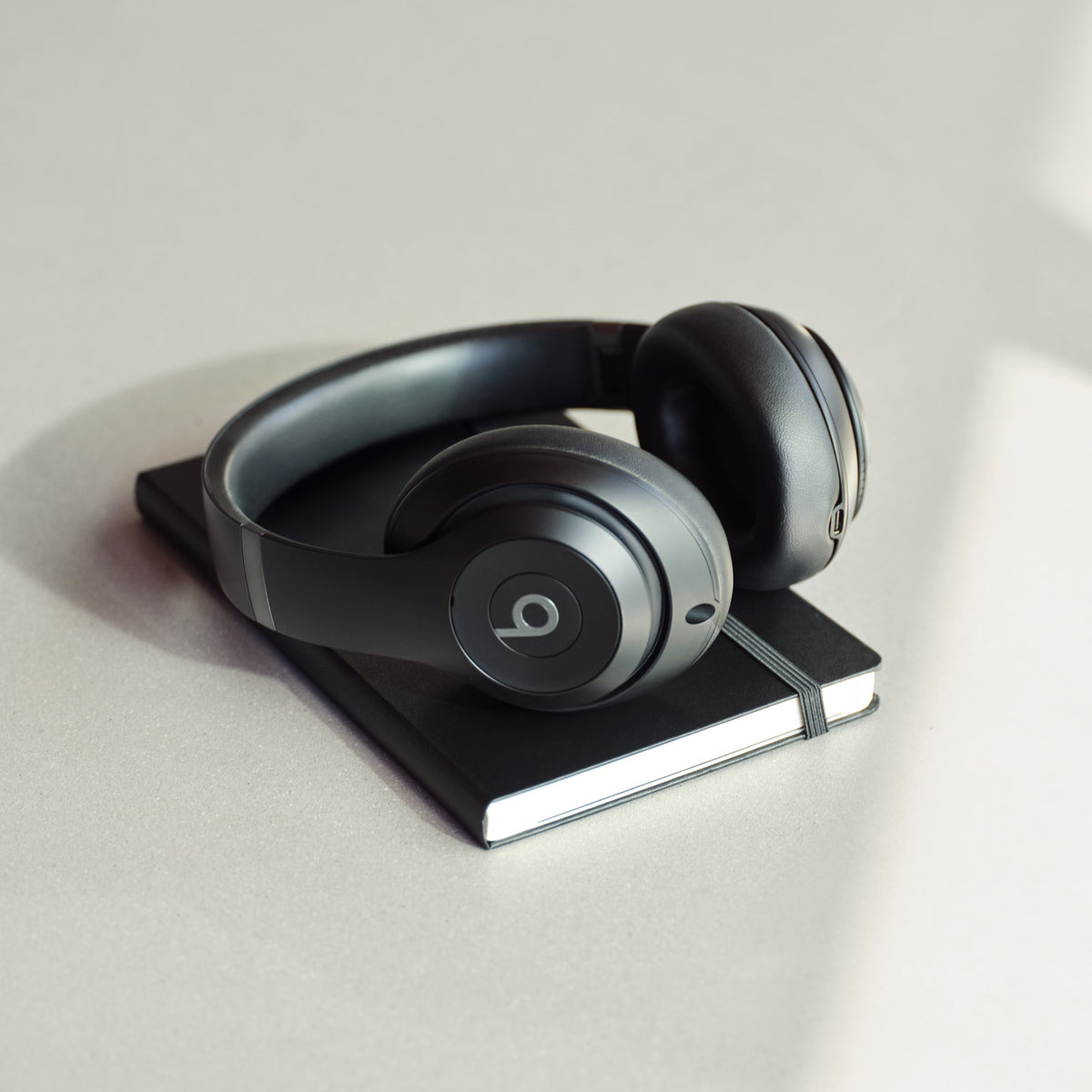 Beats Studio Pro Wireless Noise Cancelling Over-Ear Headphones - Black