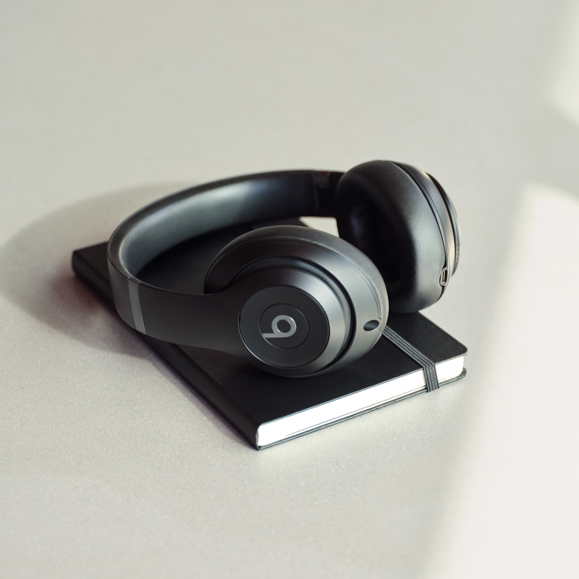 Beats Studio Pro Wireless Noise Cancelling Over-Ear Headphones - Black