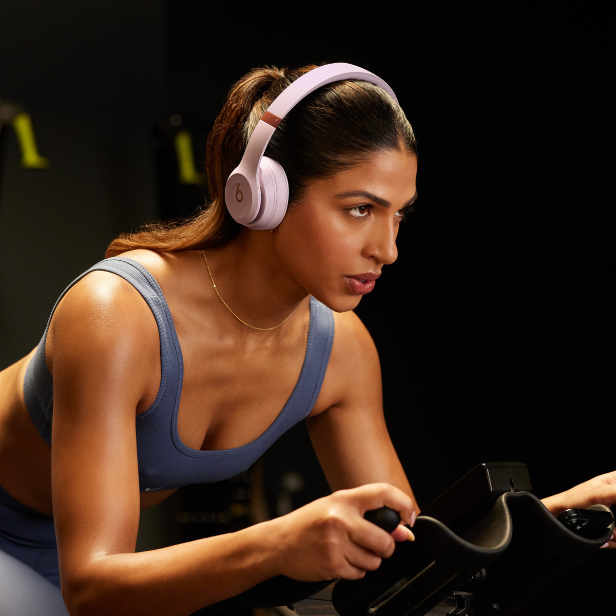 Beats Solo 4 On-Ear Wireless Headphones - Cloud Pink