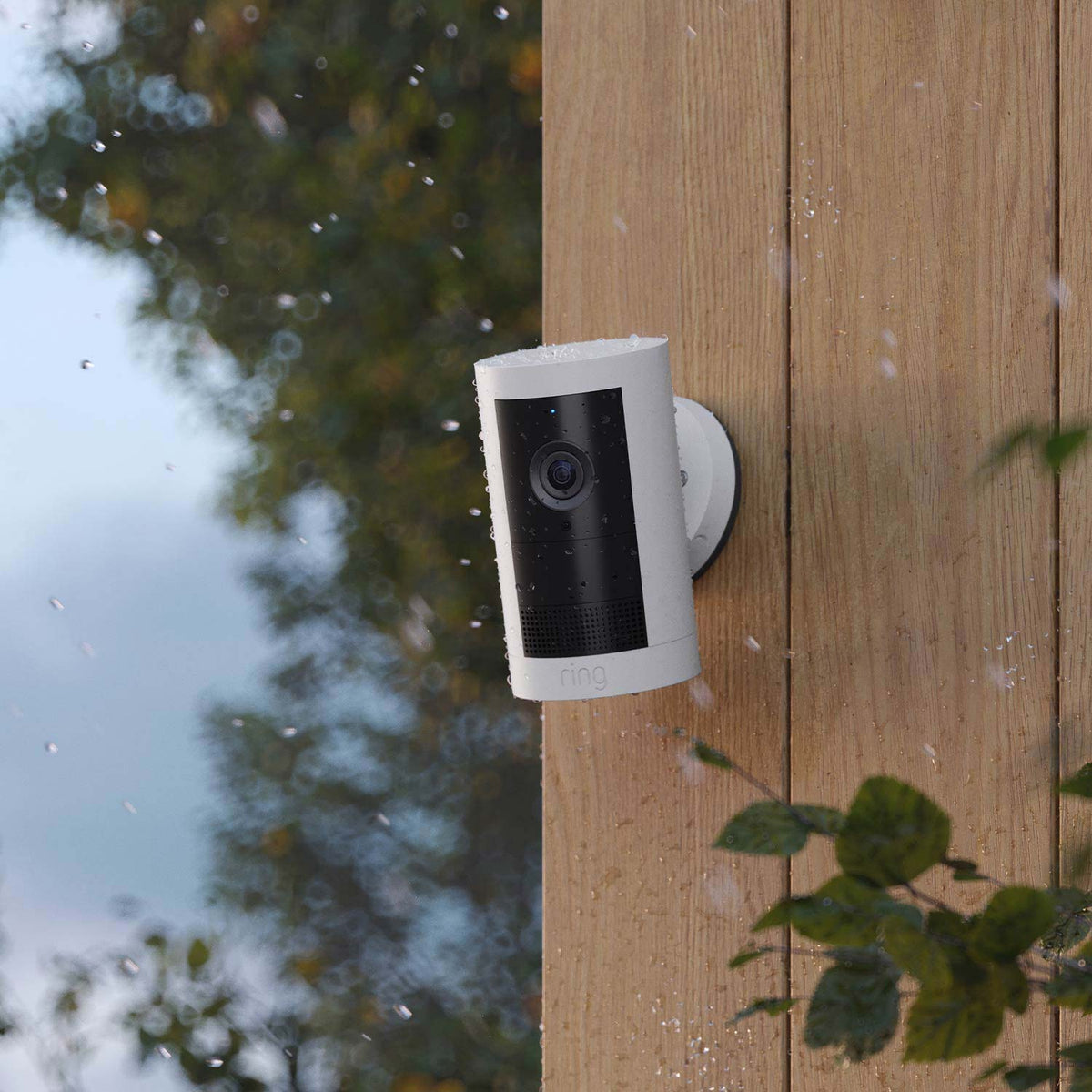 Ring Outdoor Cam Plus Battery 2K Wireless Security Camera - Black